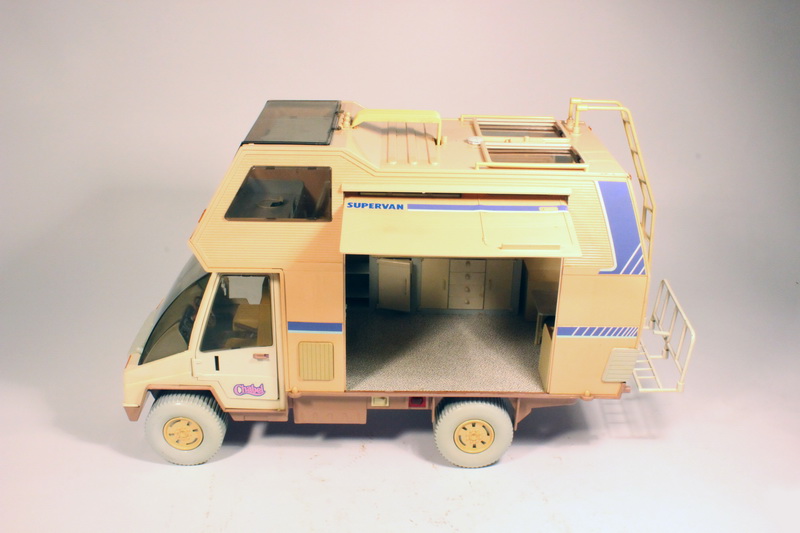 autocaravana chabeli plastico 1u